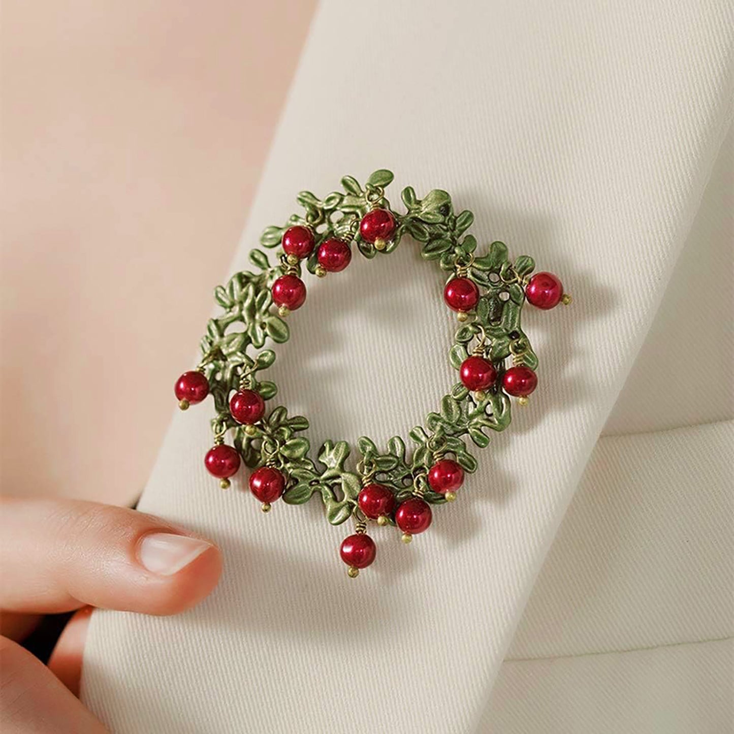 Vintage Wreath Cranberry Wreath Christmas Brooch